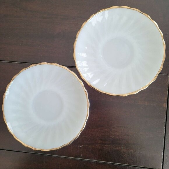 2 Vintage Anchor Hocking Fire King Saucers Scalloped Edge White Gold Gilt MCM - Picture 1 of 4